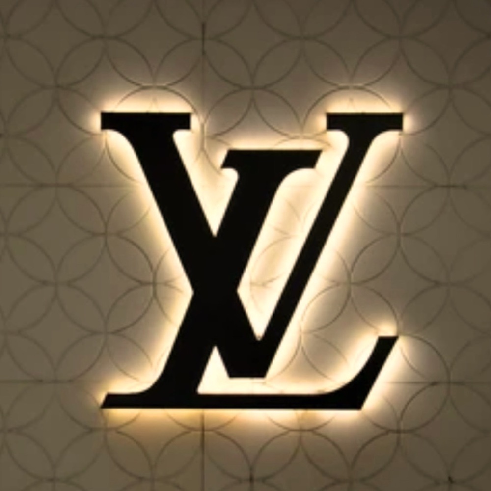 Posh Label - Picture 2 of 2